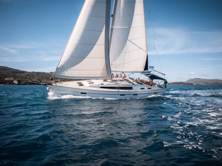 Yacht charter Nikiána - Bavaria Cruiser 51 on SamBoat