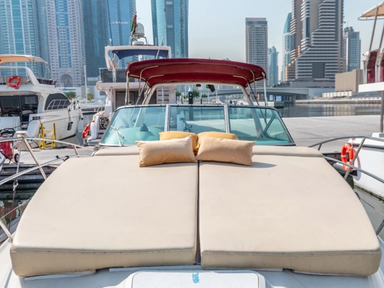 Hire a Régal 33ft Dubai Marina