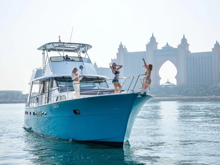 Luxury Yacht to hire Dubai Marina at the best price
