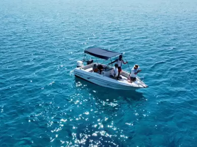Motorboat to hire Zakynthos at the best price