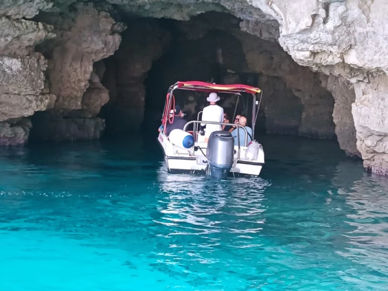 Motorboat hire in Cospicua - Yamaha Yamaha VX