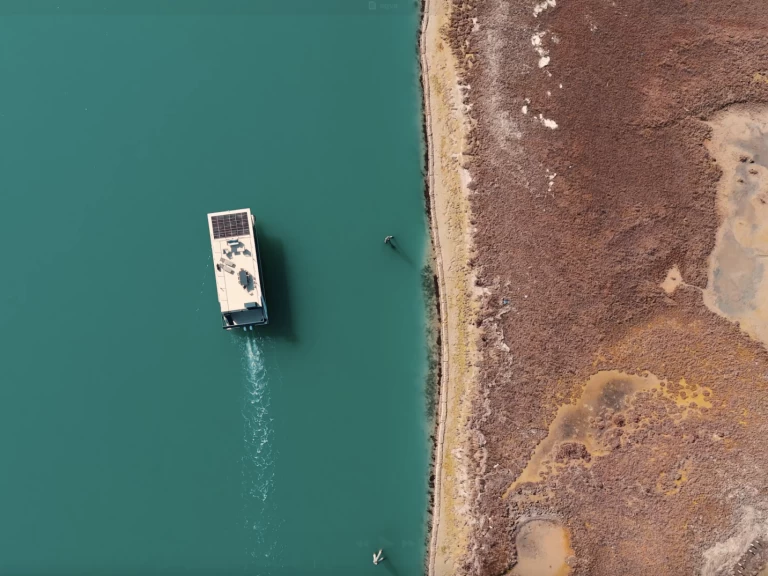 Canal boat to hire Venice at the best price