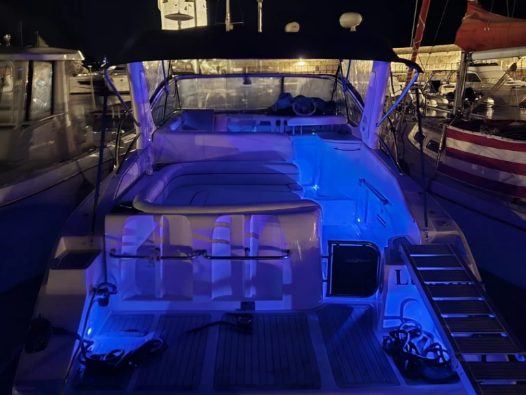 Yacht hire Portoferraio cheap Mano Marine 28.50