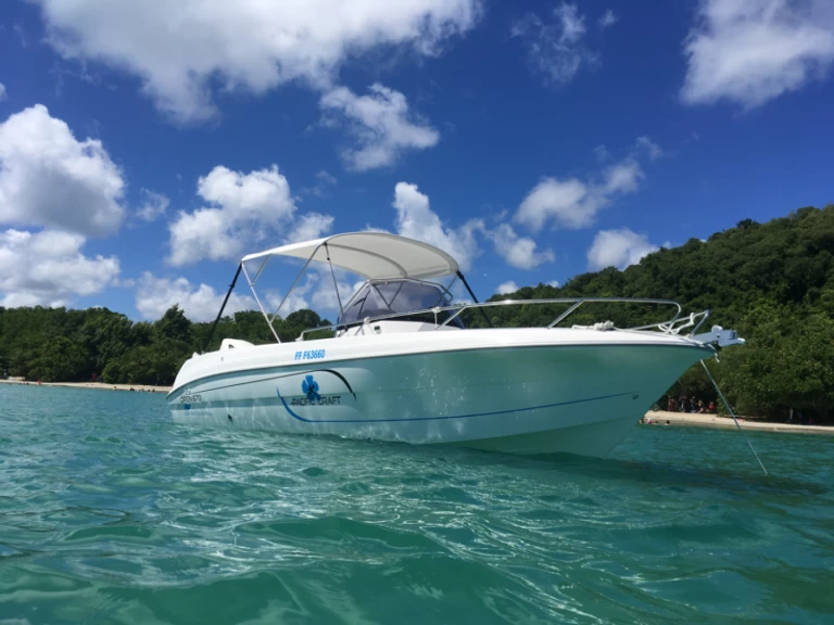 Yacht charter Le Marin - Pacific Craft Pacific Craft 670 Open on SamBoat