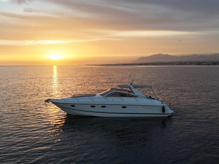 Yacht hire Marbella cheap v45