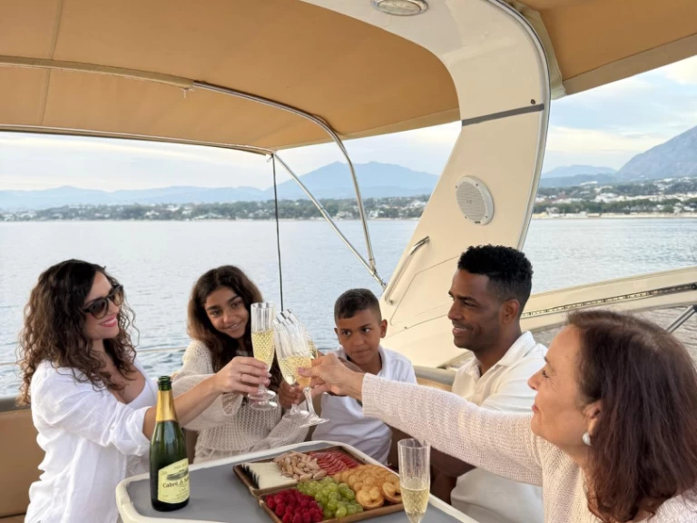 Luxury Yacht hire in Marbella - Princess v45