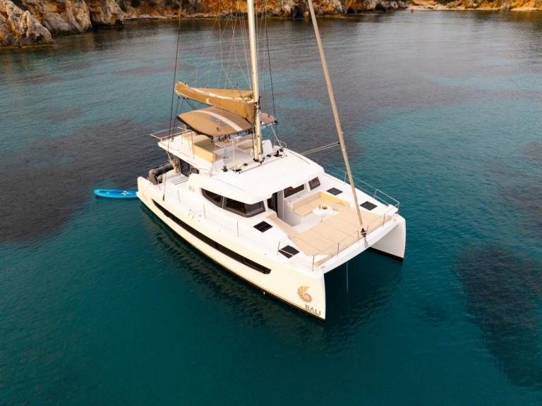 Catamaran to hire Préveza at the best price