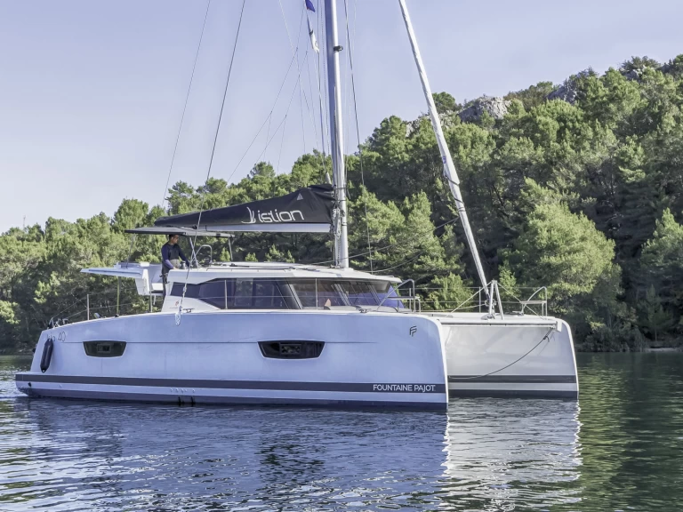 Catamaran to hire Skradin at the best price