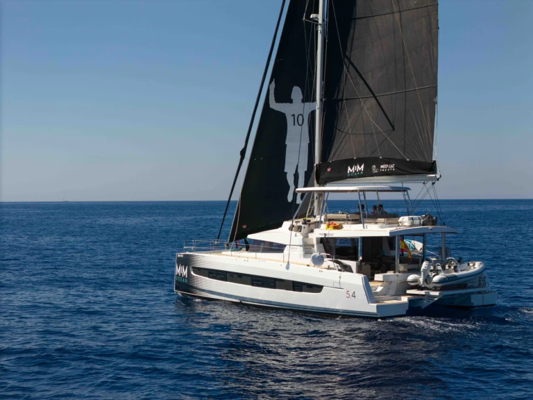 Catamaran to hire Port d'Andratx at the best price