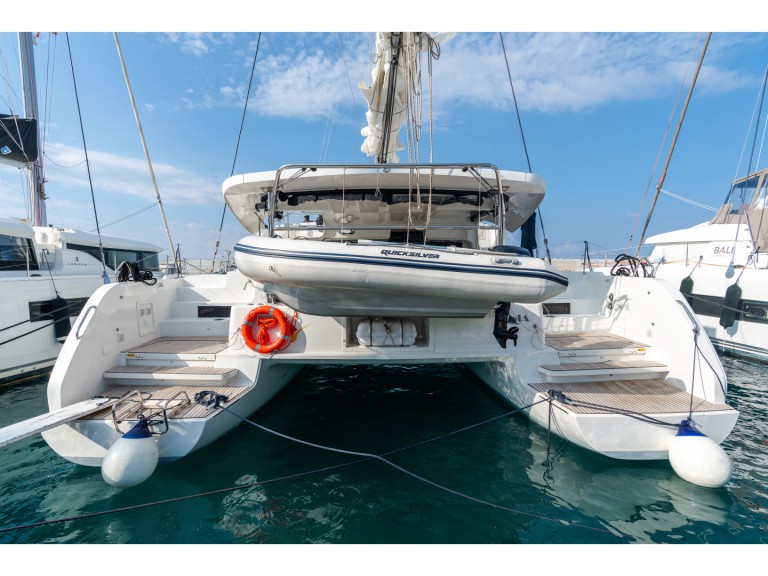 Yacht hire Castellammare del Golfo cheap Lagoon 46