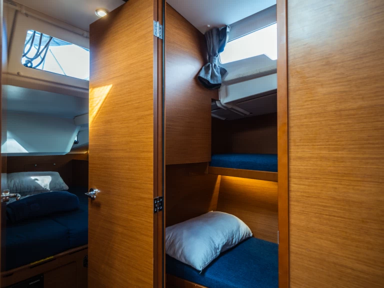 Yacht hire Olbia cheap Sun Odyssey 490