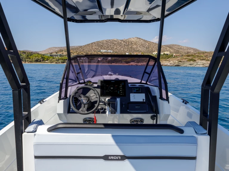 Charter a  Iron 827 in Porto Cheli on Samboat