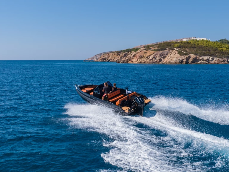 Charter a  Iron 707 in Porto Cheli on Samboat