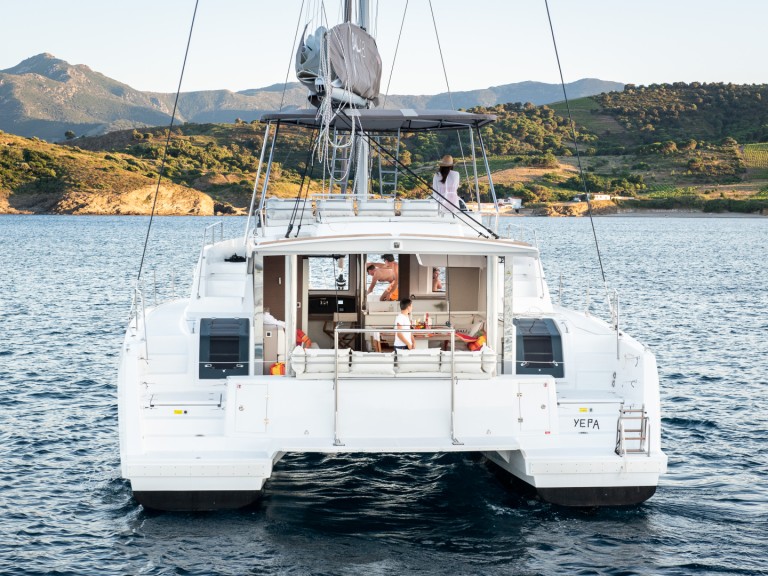 Charter a Bali Bali 4.8 in Port d'Andratx on Samboat