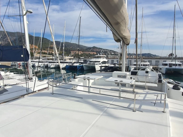 Catamaran to hire Sitges at the best price