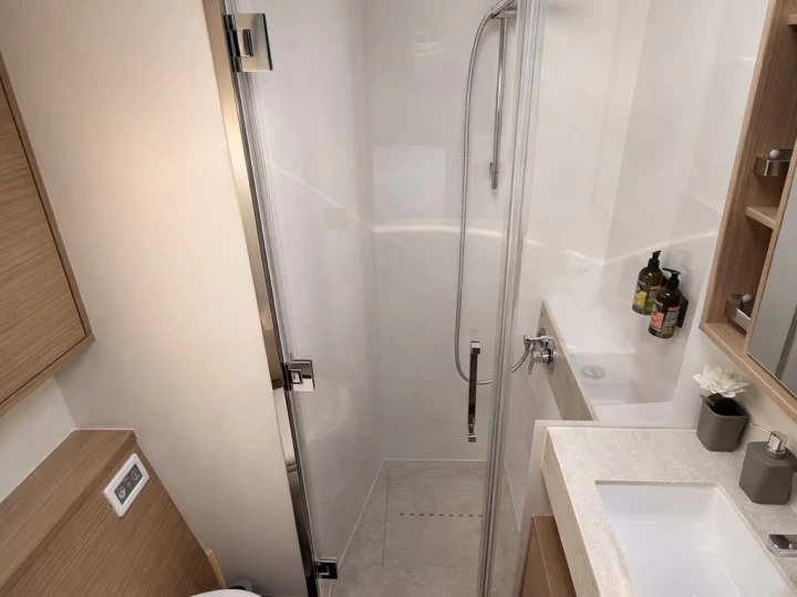 Yacht charter Kaštela - Lagoon Lagoon 60 on SamBoat