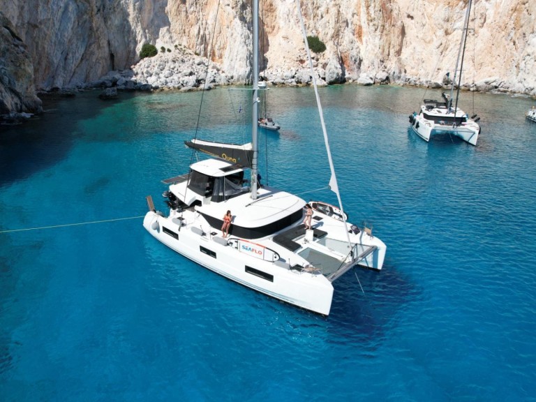 Yacht hire Parikia cheap Lagoon 46