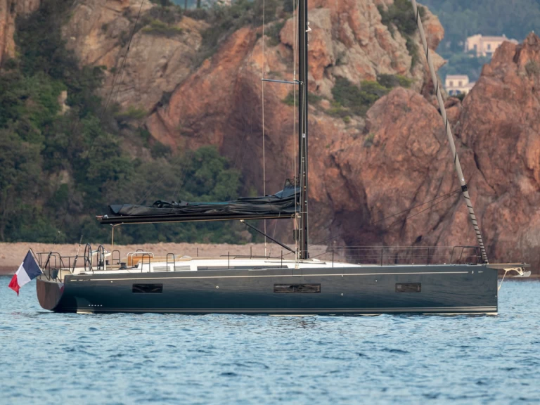 Sailboat hire in Cugnana Verde - Bénéteau First 53