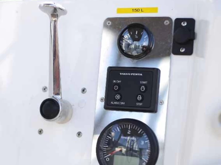 Yacht charter Zadar - Bavaria Cruiser 34 on SamBoat