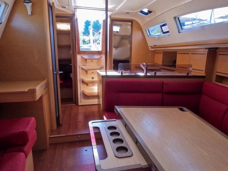 Charter a Elan Impression 394 in Izola on Samboat