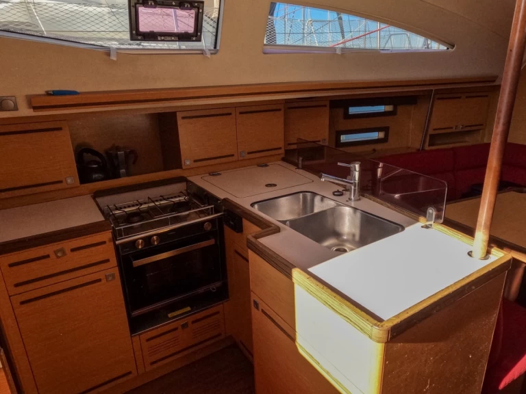Hire Sailboat with or without skipper Elan Izola