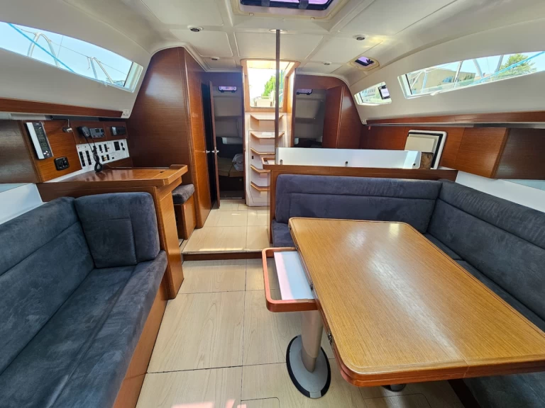 Yacht charter Izola - Elan Impression 444 on SamBoat