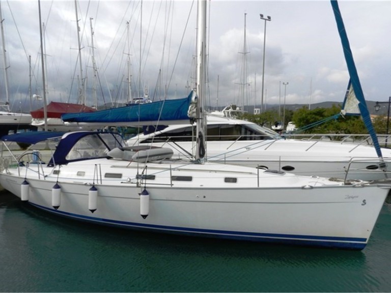 Bénéteau Cyclades 43.4 charter bareboat or skippered in  Provincia di Sassari