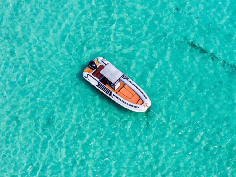 Charter a Sacs Sacs S 640 in Cagliari on Samboat