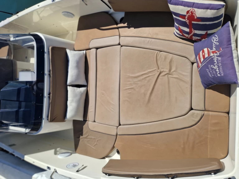 Hire Motorboat Quicksilver with a boat licence