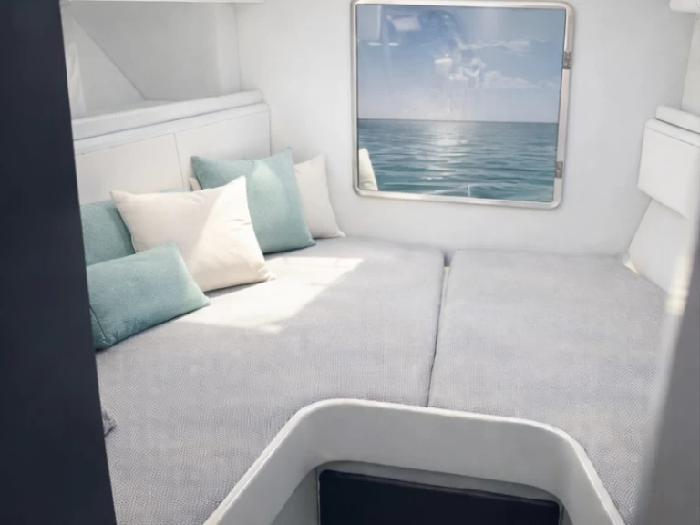 Hire Motorboat with or without skipper Itama Sorrento