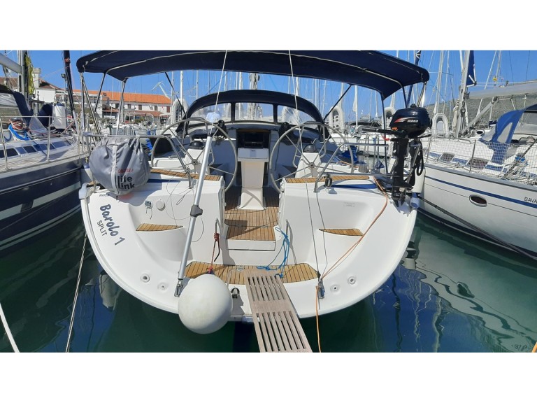 Sailboat to hire Trogir at the best price