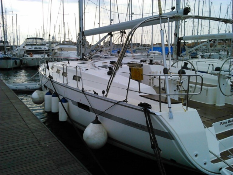 Sailboat hire in Trogir - Bavaria Cruiser 45