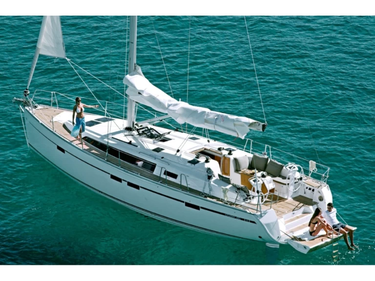 Hire Sailboat Bavaria with a boat licence
