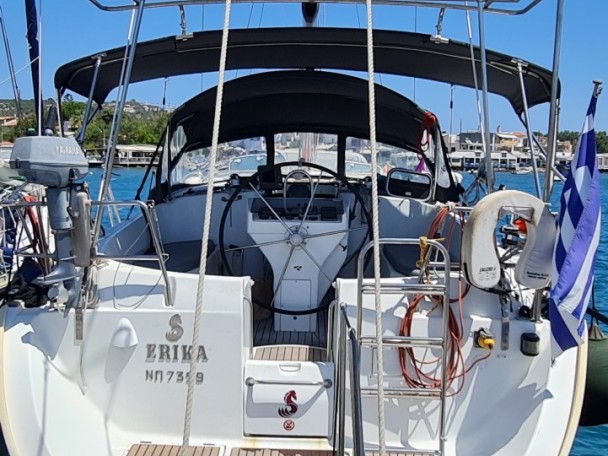 Charter a Bénéteau Oceanis 411 Clipper in Deme of Volos on Samboat