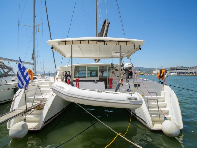 Catamaran to hire Deme of Volos at the best price