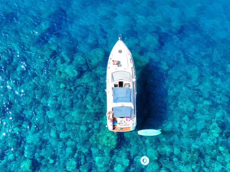 Hire Motorboat with or without skipper Astondoa Puerto Deportivo Puerto Rico
