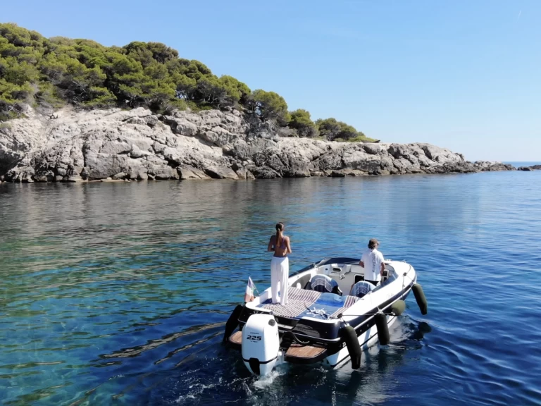 Hire a Tullio-Abbate Mito 23 Monaco