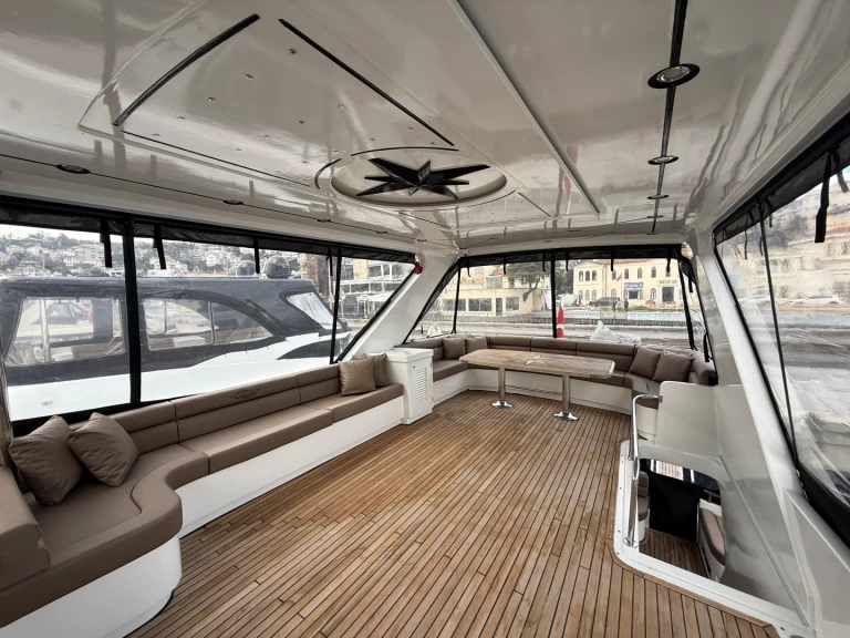 Hire Luxury Yacht with or without skipper Custom Beşiktaş