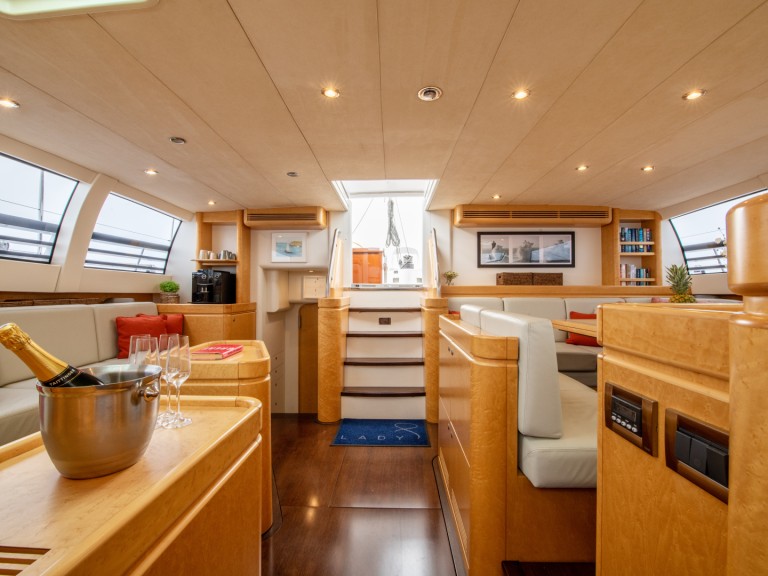 Hire Sailboat Cnb with a boat licence