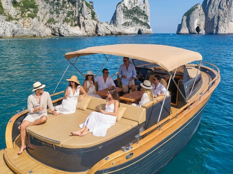 Motorboat hire in Capri - Nautica Esposito  Positano 32