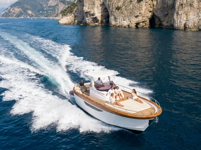 Yacht hire Sorrento cheap Libeccio 32WA