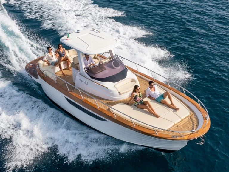 Hire Motorboat with or without skipper Gozzo Naples