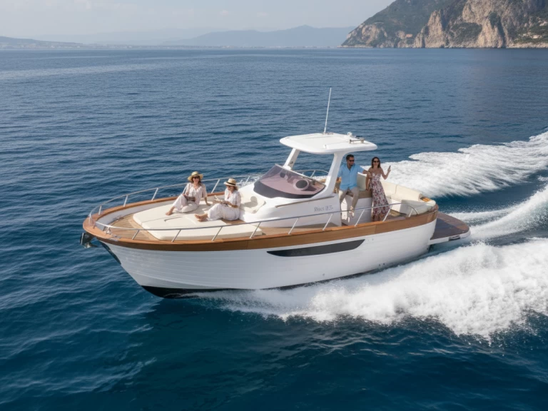 Hire Motorboat Gozzo with a boat licence