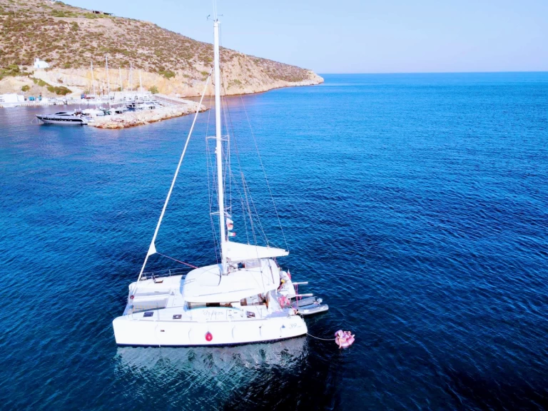 Catamaran to hire Porto Cheli at the best price