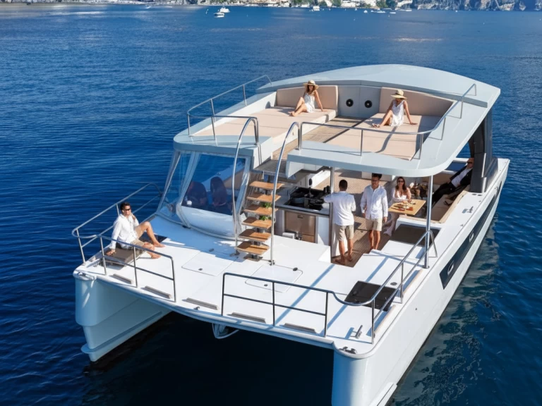 Hire Motorboat with or without skipper CAT Naples