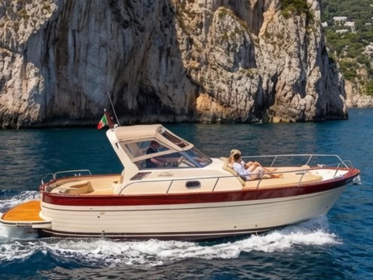 Hire a Gozzo Jeranto 8 Open Positano