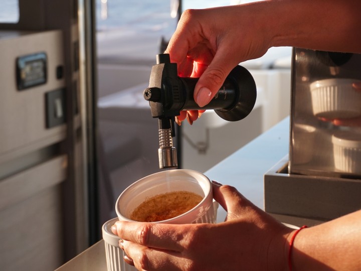 Hire a Leopard Leopard 50 Sukošan