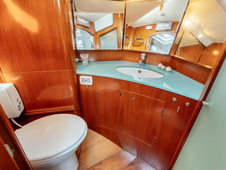 Hire Sailboat with or without skipper Bénéteau Split