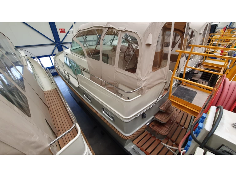 Sailboat hire in Werder (Havel) -  Linssen Grand Sturdy 30.0 AC Intero