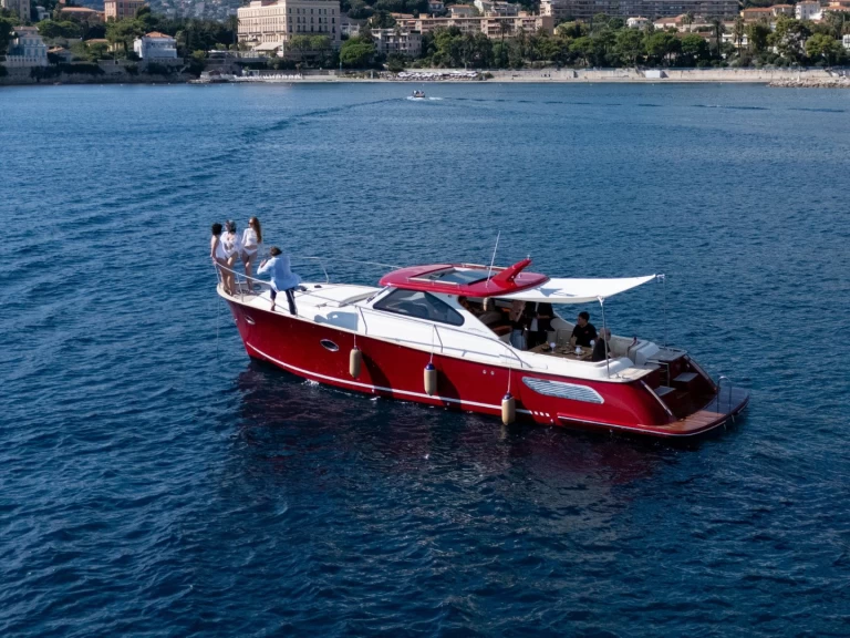 Hire a Gagliotta Lobster 35  Golfe-Juan